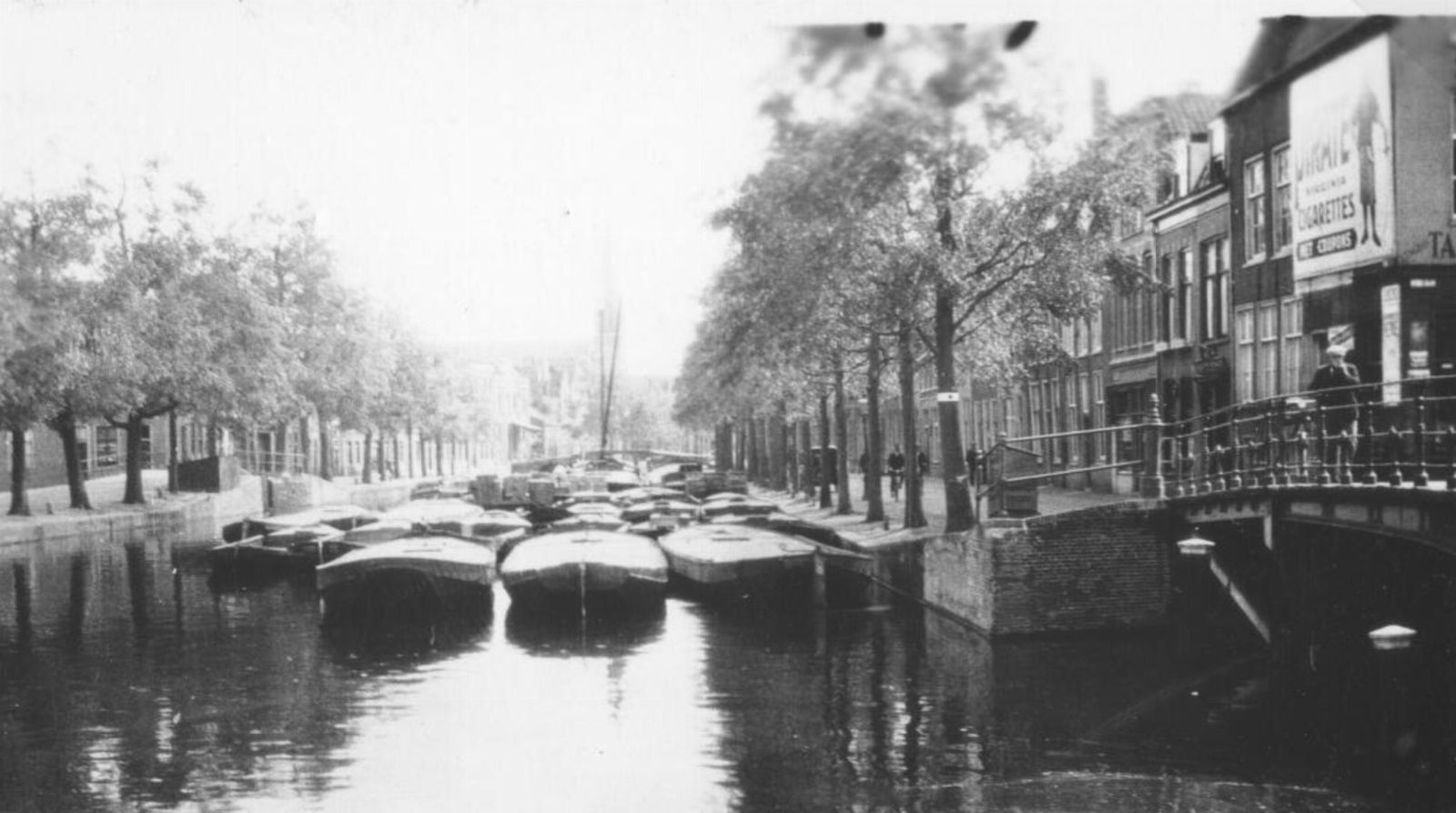 Oude Rijn 93/hoek Herengracht 136 - Leiden